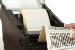 Read more about the article Jakie etykiety samoprzylepne wybrać i jak je prawidłowo kupić?