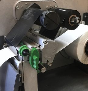 Read more about the article Etykiety termiczne a termotransferowe – czym się różnią?