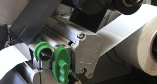 Etykiety termiczne a termotransferowe – czym się różnią?